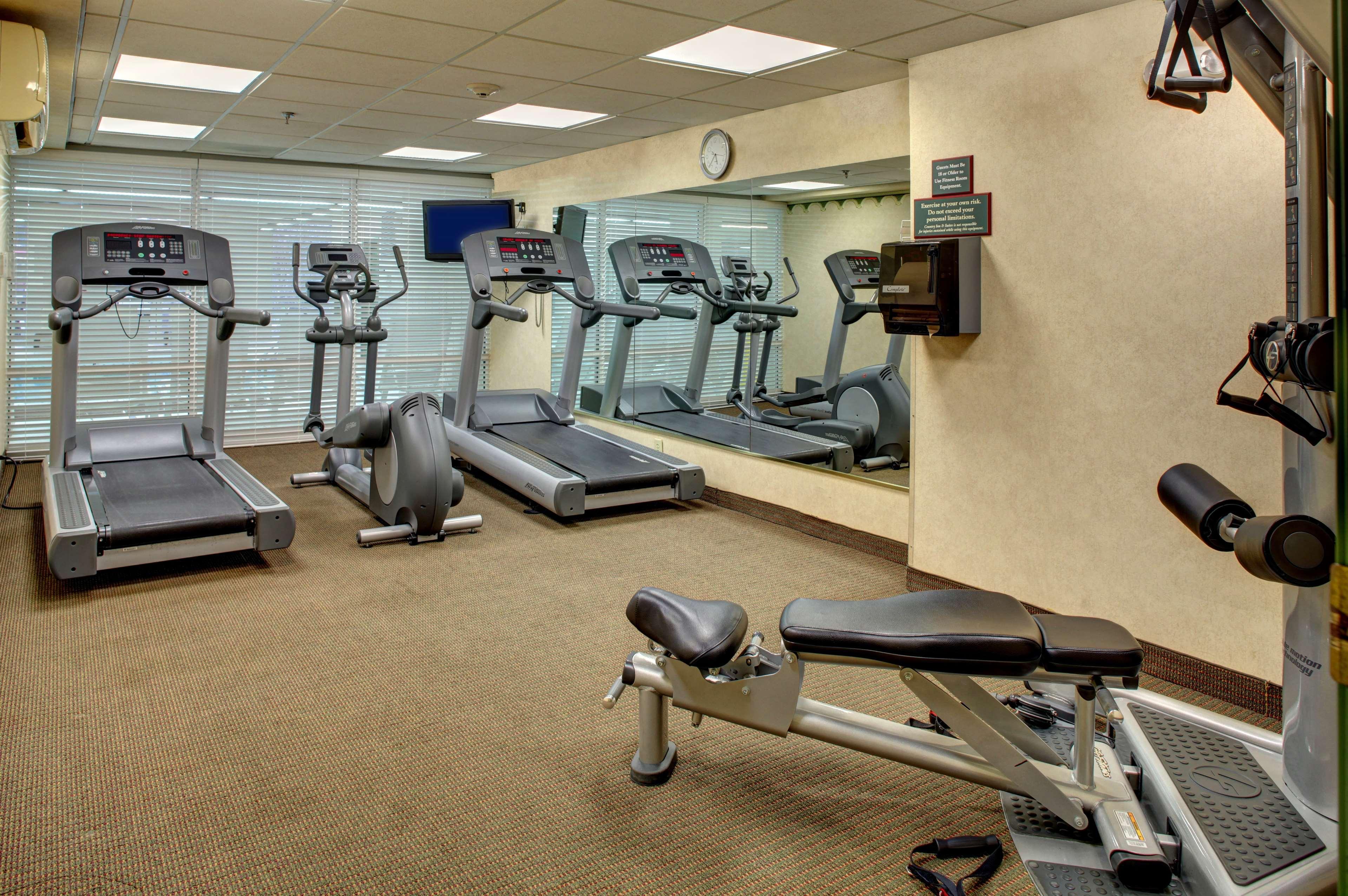 Country Inn & Suites By Radisson Asheville Downtown Tunnel Road Экстерьер фото