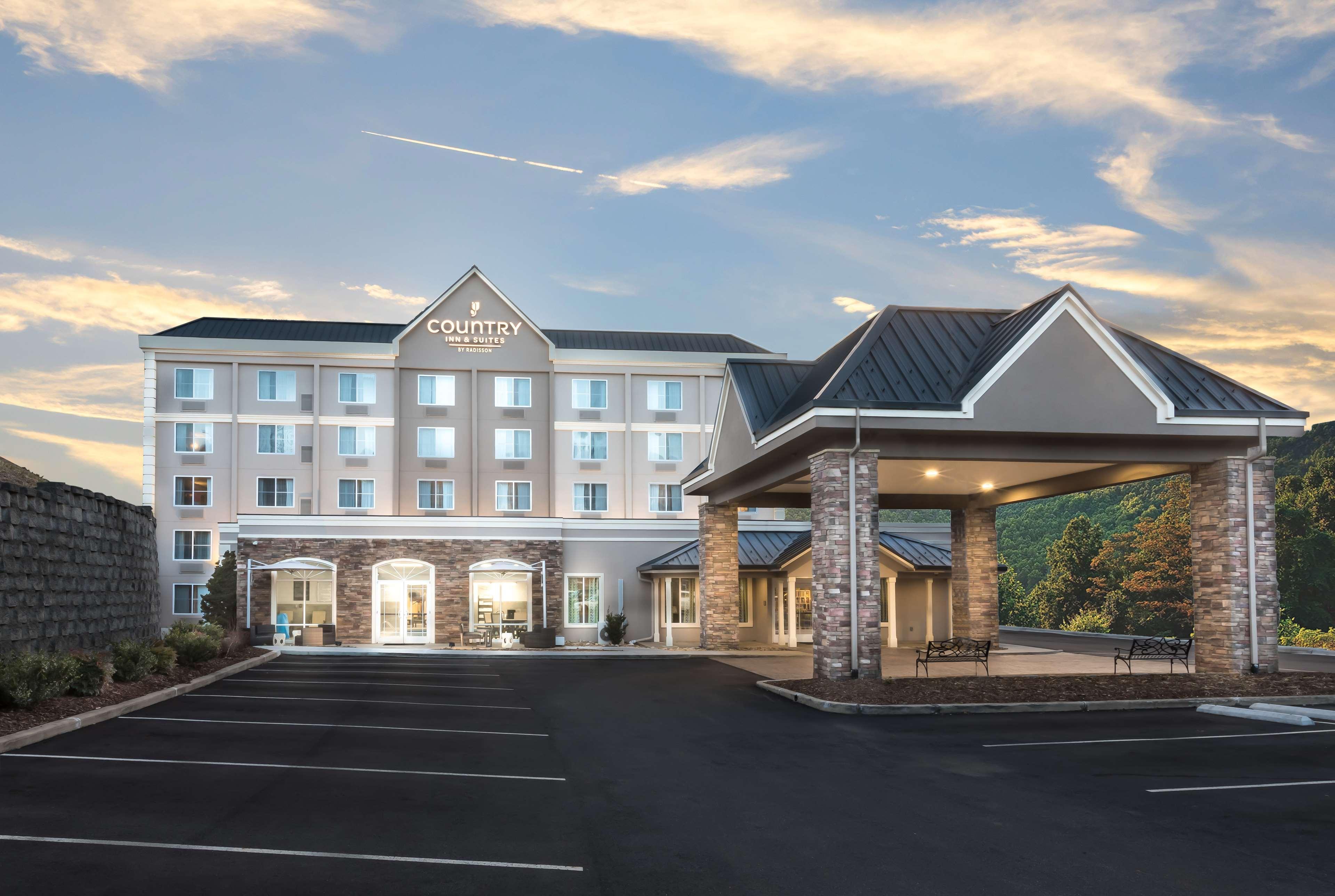 Country Inn & Suites By Radisson Asheville Downtown Tunnel Road Экстерьер фото
