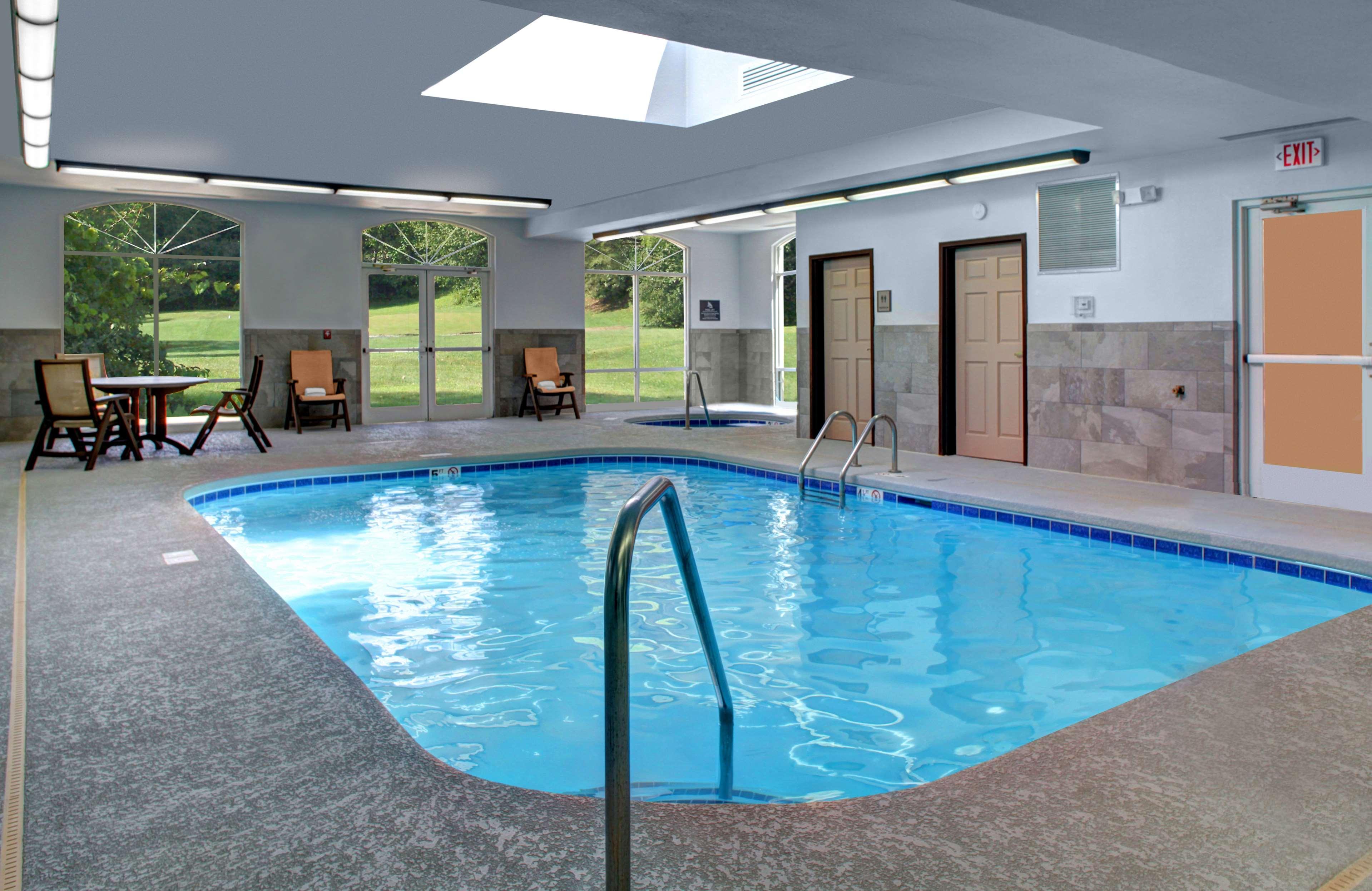 Country Inn & Suites By Radisson Asheville Downtown Tunnel Road Экстерьер фото