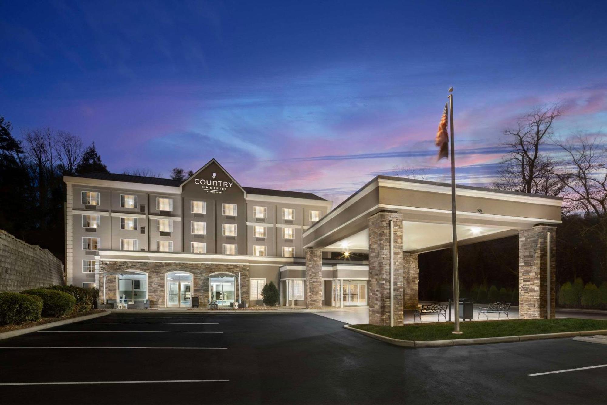 Country Inn & Suites By Radisson Asheville Downtown Tunnel Road Экстерьер фото