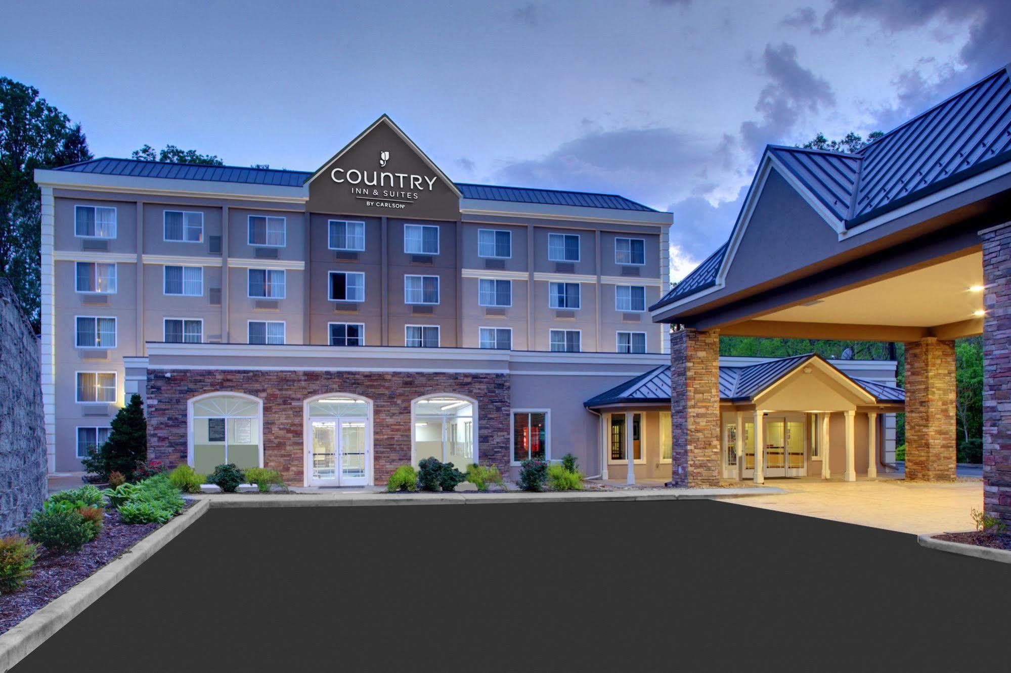 Country Inn & Suites By Radisson Asheville Downtown Tunnel Road Экстерьер фото